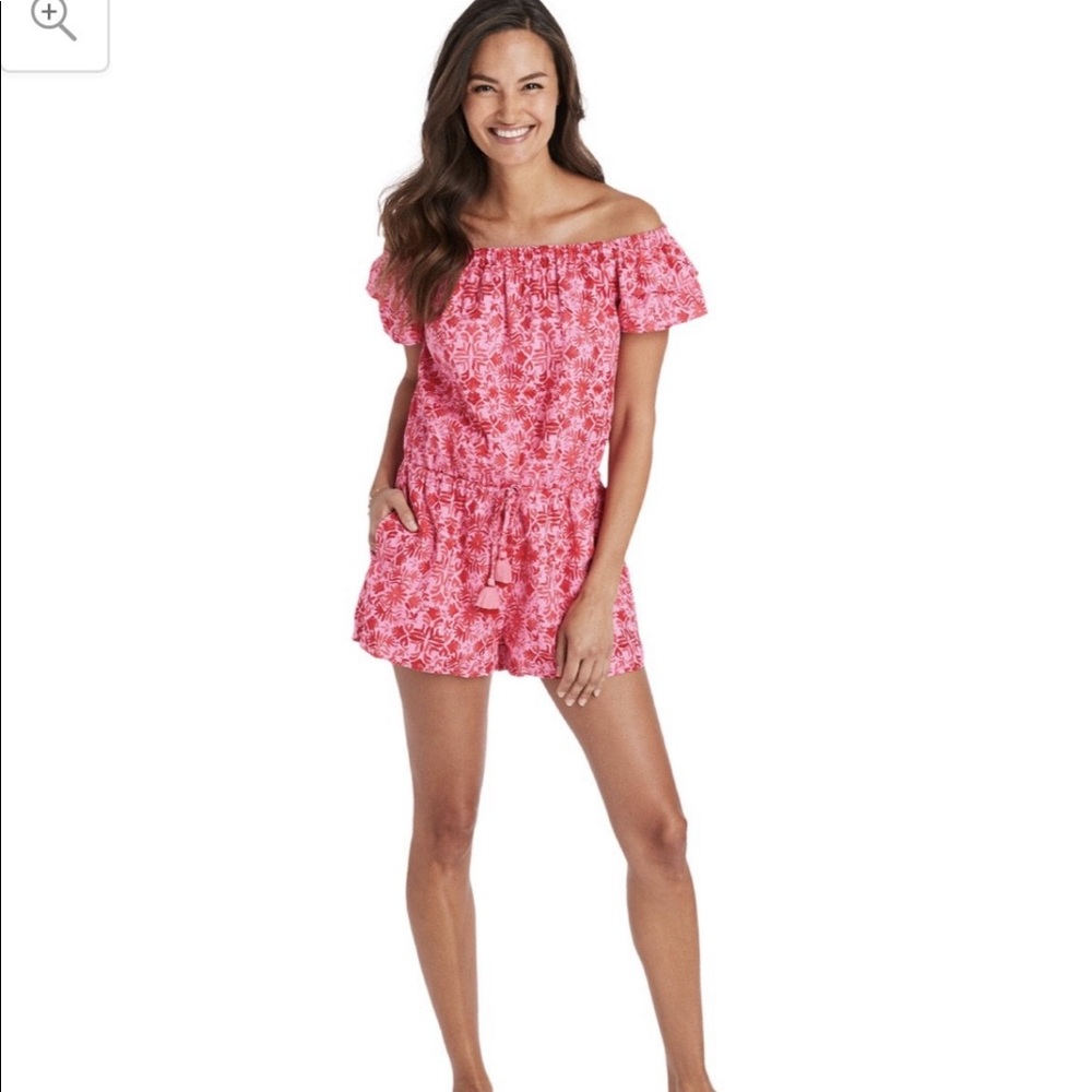 Vineyard vines Otomi tile print romper nwt